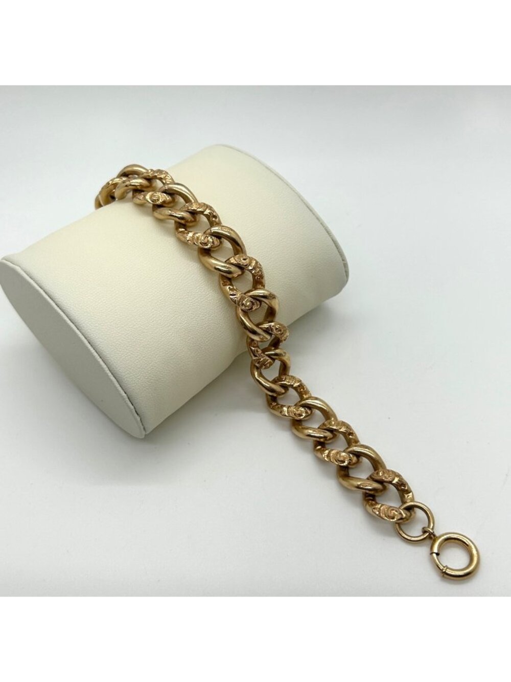 Vintage Gold Tone Chunky Chain Bracelet Textured Links Thumbless Spring Ring